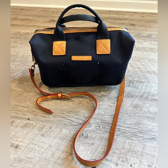 3 Vintage Dooney & Bourke Bags - Picture 2 of 11